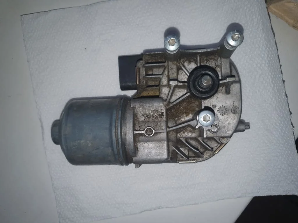 Моторчик стеклоочистителя передний Mercedes-Benz S-класс W221 рестайлинг (2009—2013)