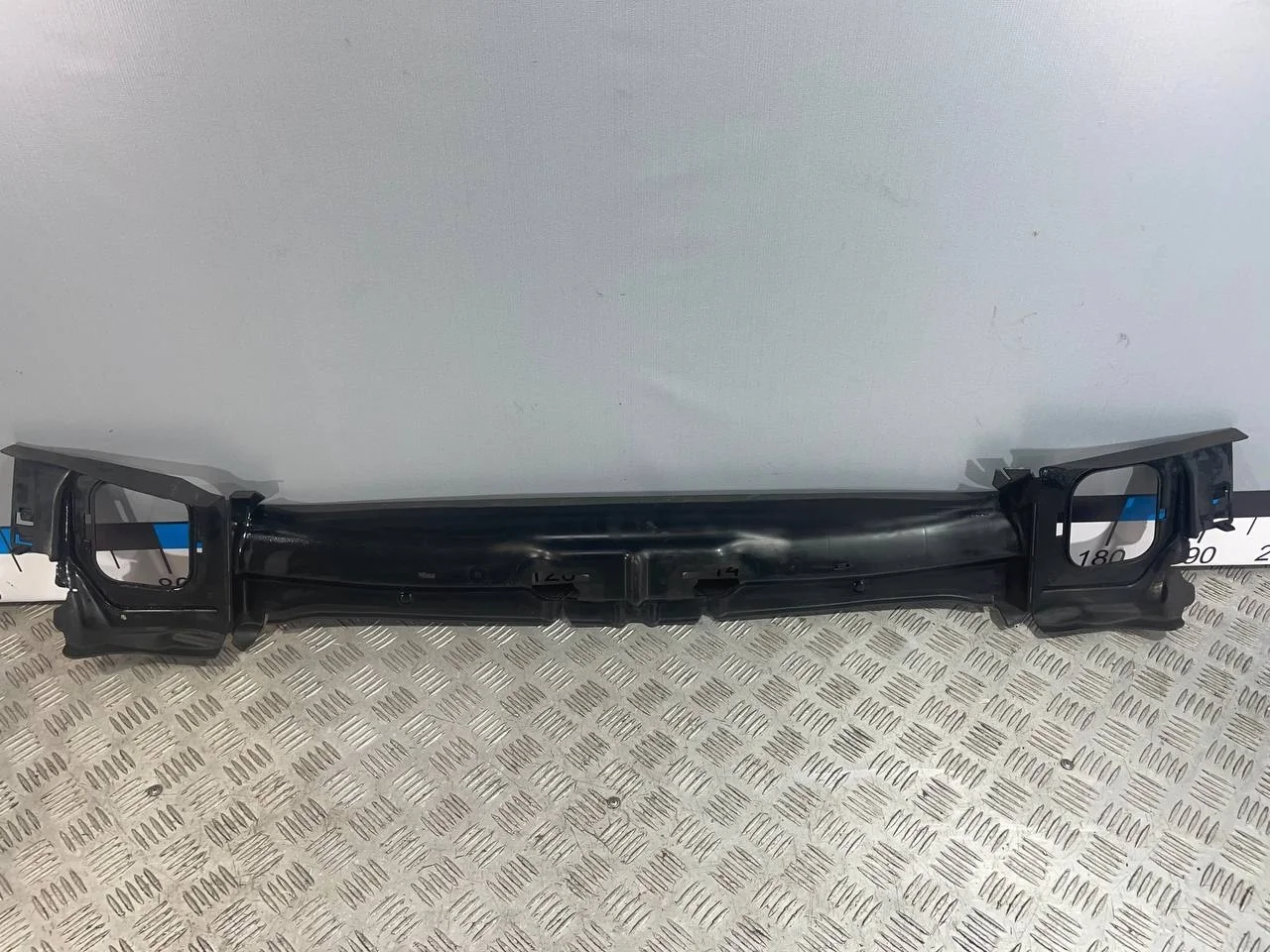 [Б/У] Воздуховод радиатора верхний G11/G12 [Код: 00613638 ]