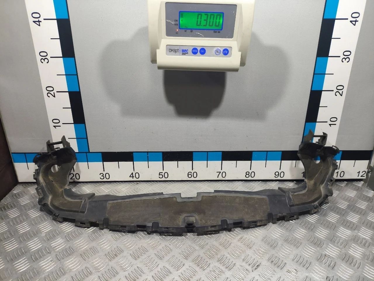 [Б/У] Воздуховод радиатора - Трещина 1см [ХОРОШЕЕ] [Код: 00671456 ]