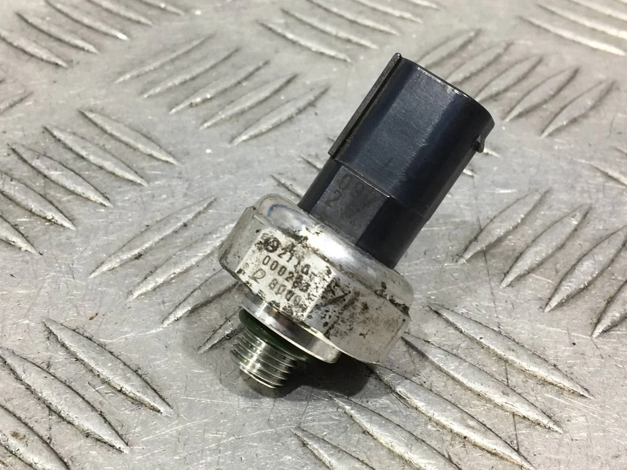 [Б/У] Датчик кондиционера Mercedes [Код: 00670348 ]