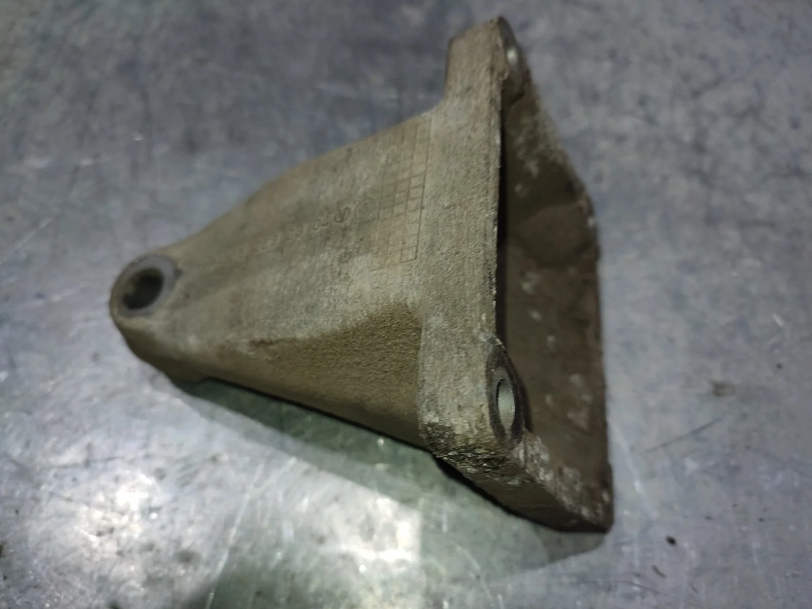 Кронштейн крепления двигателя SsangYong Actyon 2008 C100