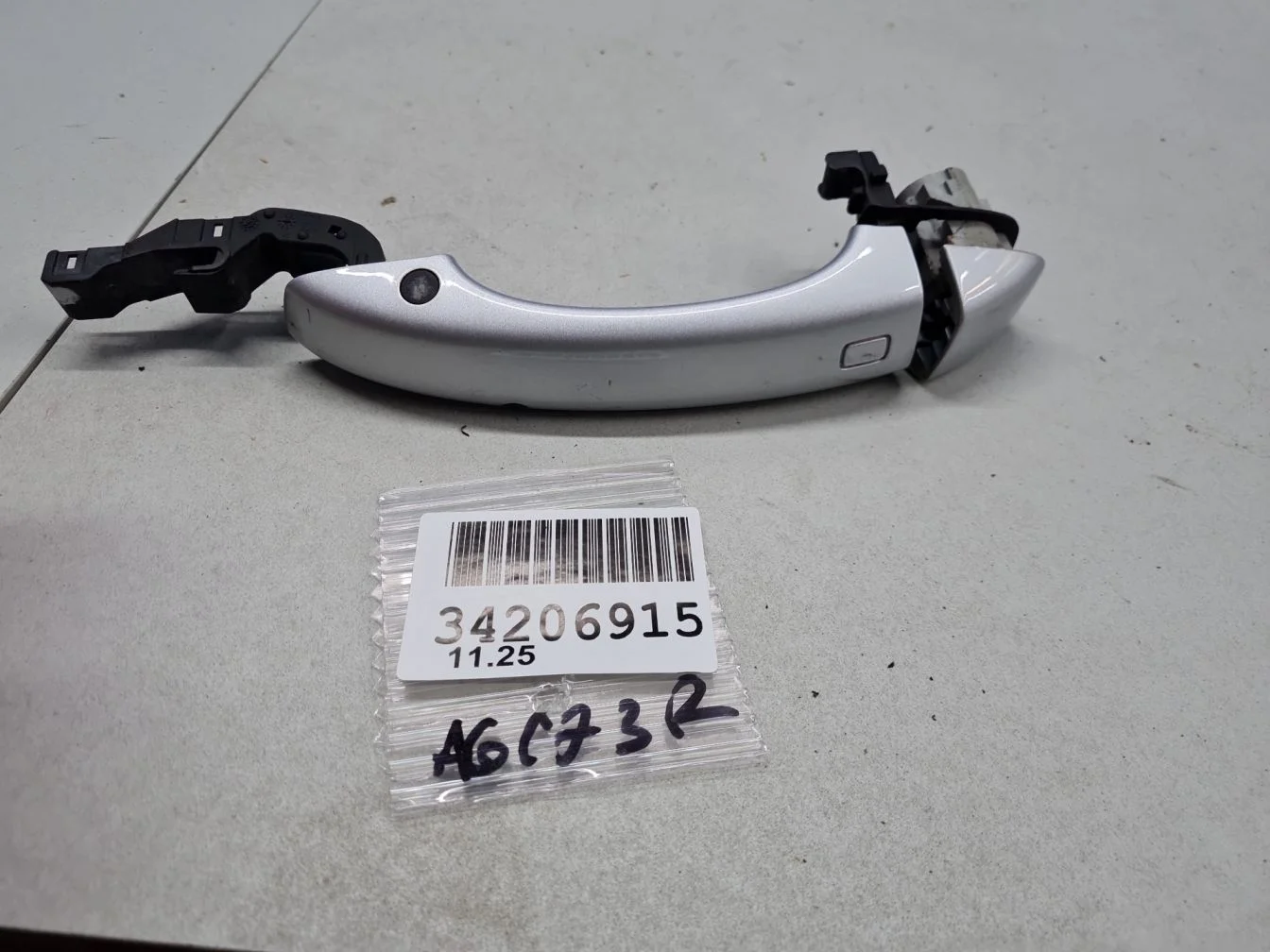 Ручка двери нaружная правая для Audi A6 S6 C7 2011-2018