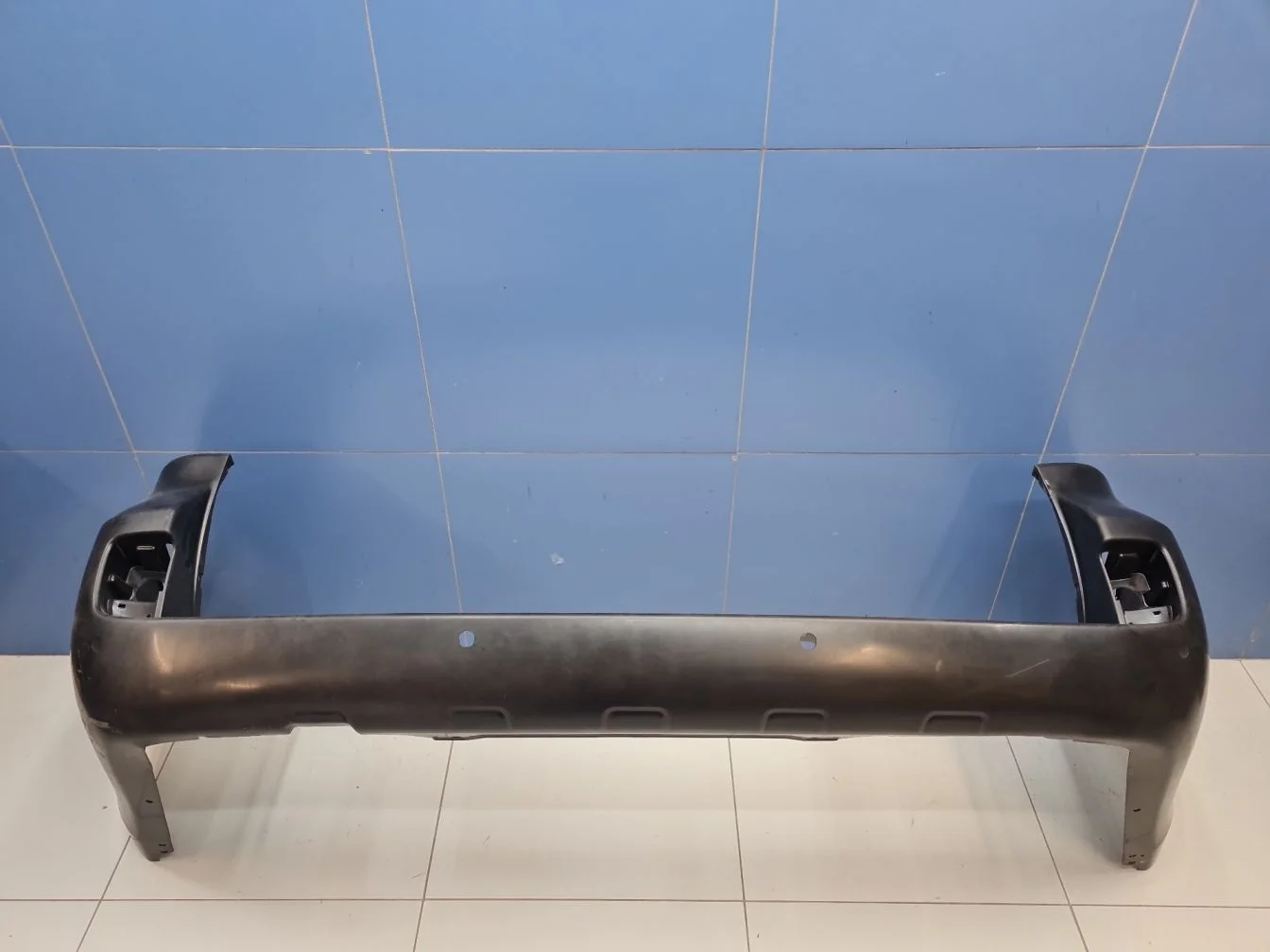 Бампер задний для Toyota Land Cruiser 200 2008-