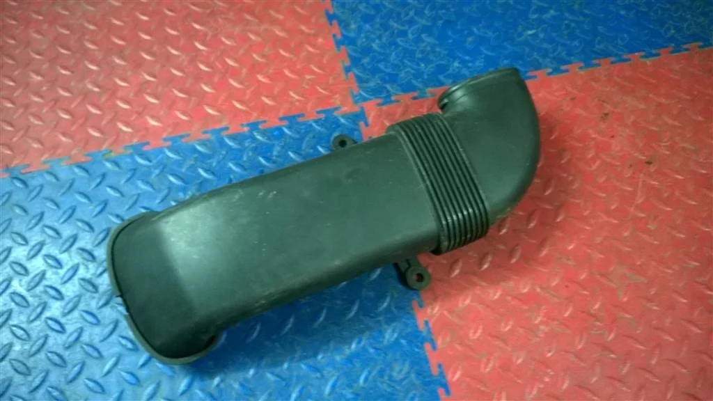 патрубок воздушного фильтра BMW X5 E70