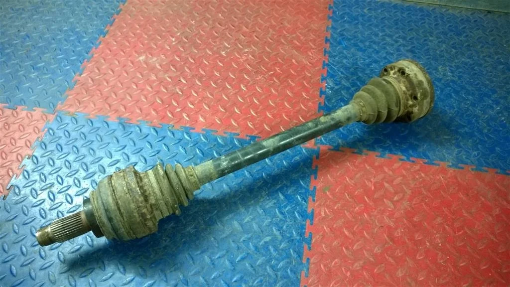 полуось привод в сборе BMW X5 E53  M54B30 231 лс 3.0i