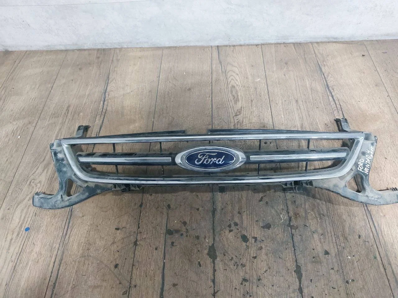 решетка радиатора Ford Mondeo 4