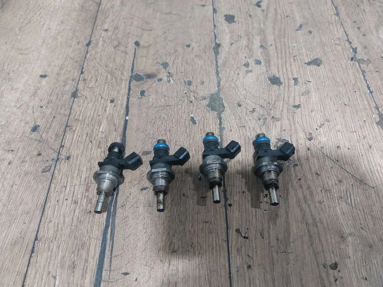 форсунка топливная Mazda CX-7