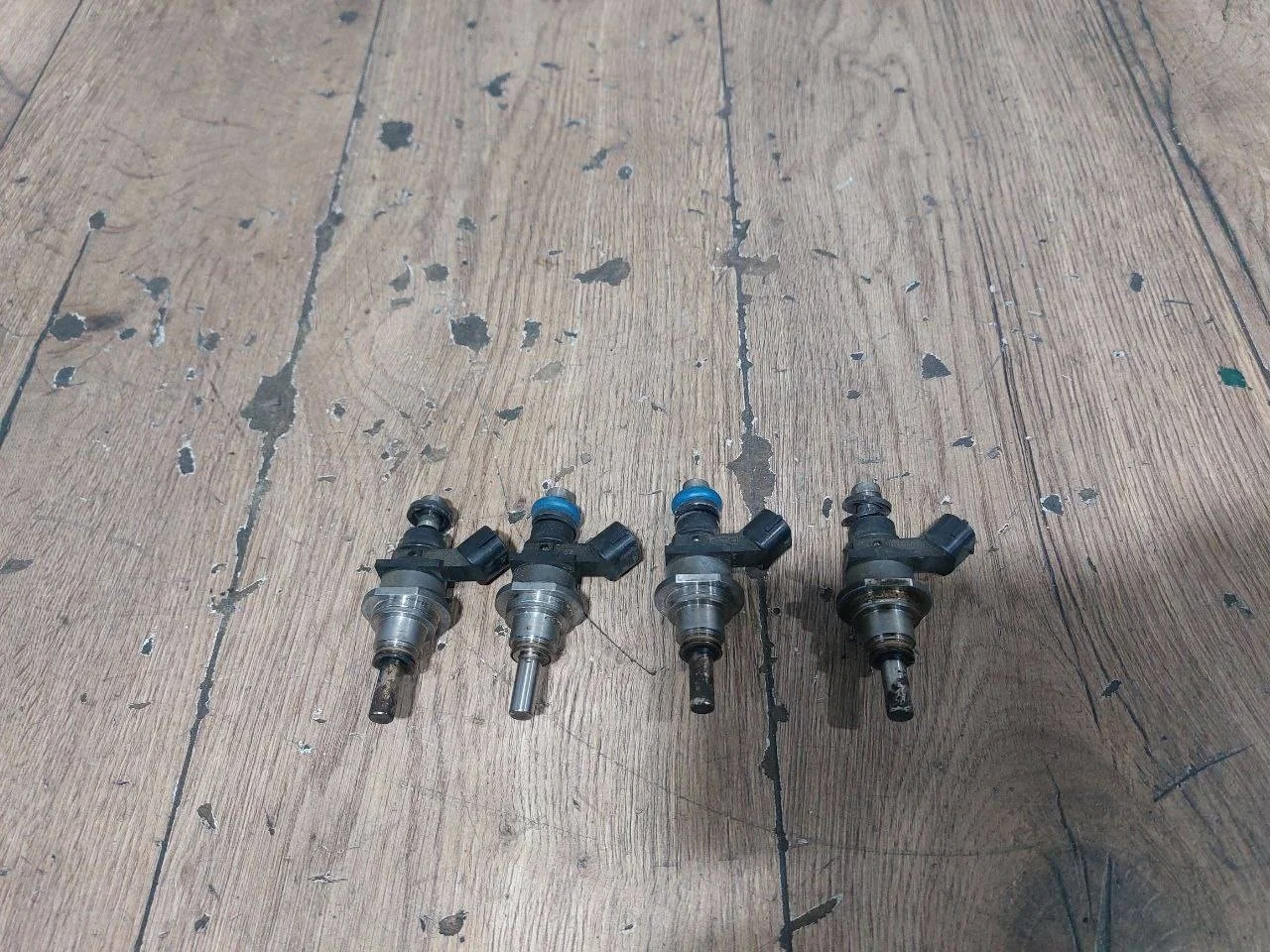 форсунка топливная Mazda CX-7