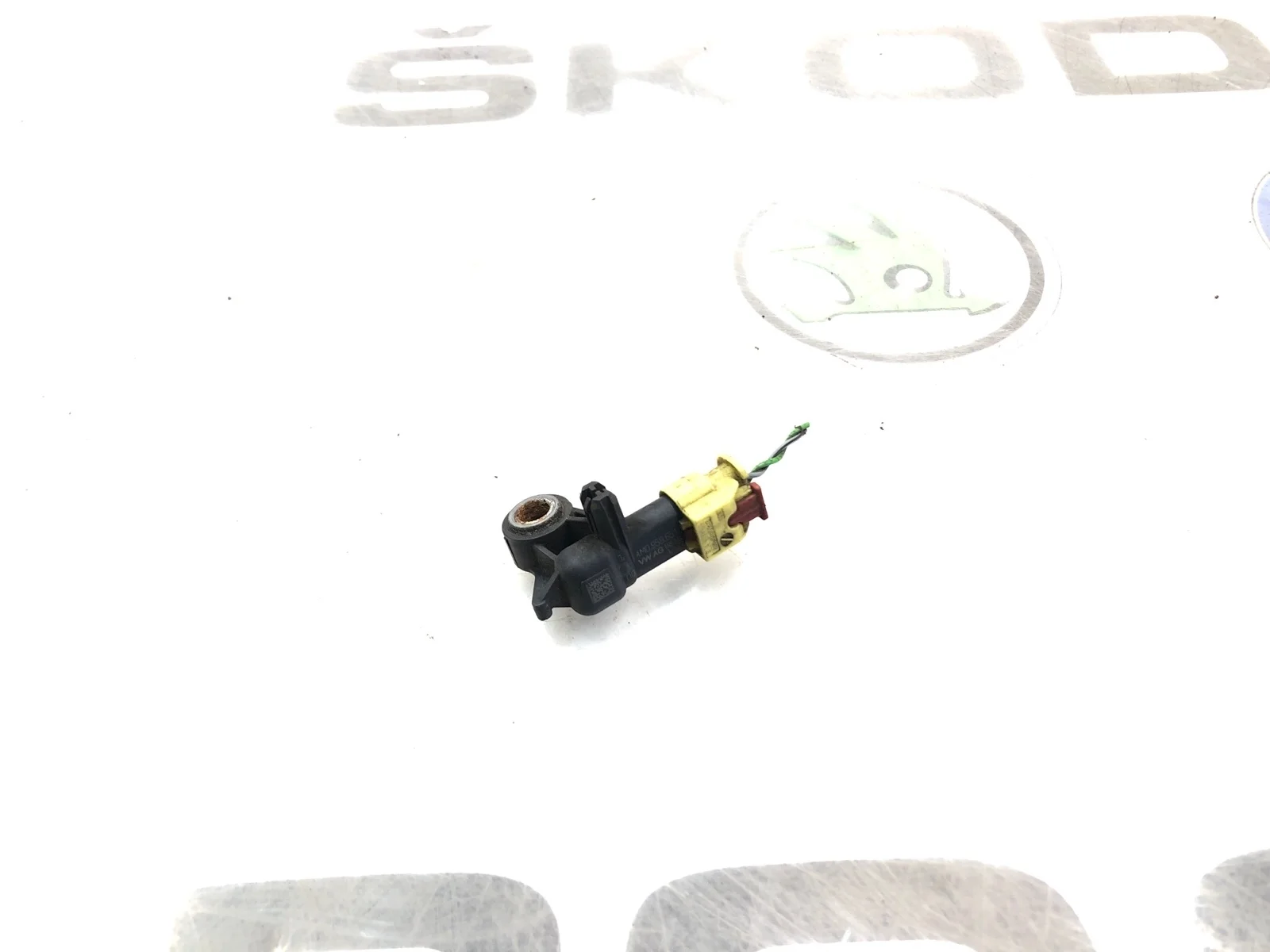 Датчик удара Audi A4 2016 4M0959651 B9