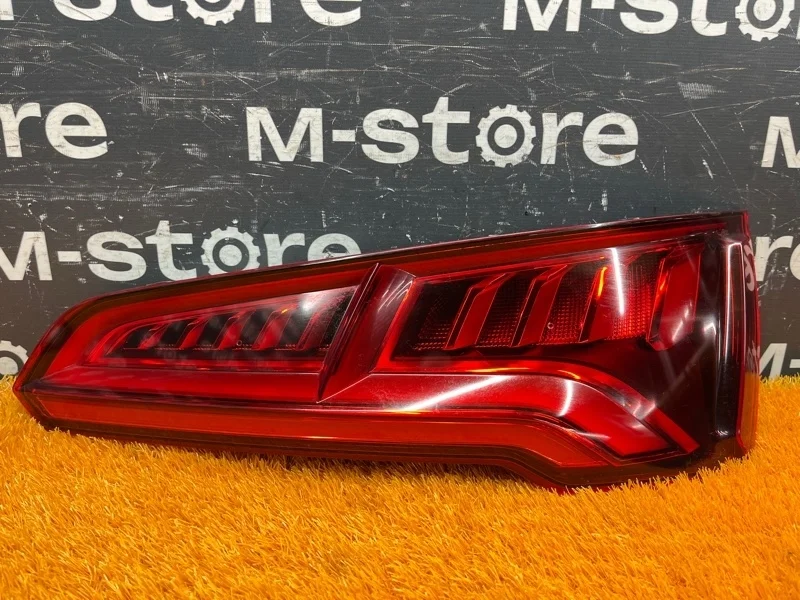 Фонарь задний Audi Q5 2017 80A945094B FY DAXB, правый