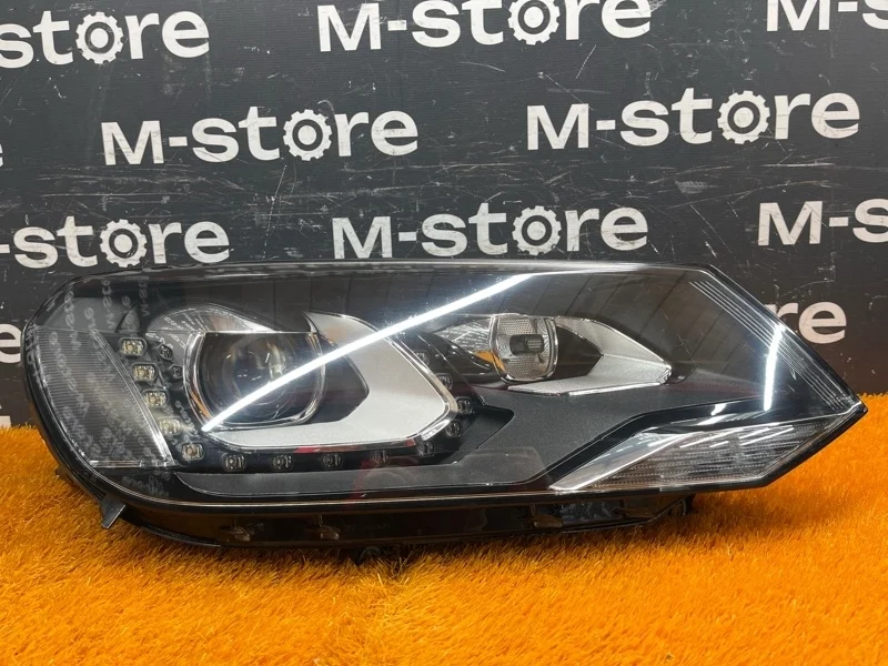 Фара Volkswagen Touareg 2012 7P2941752 7P CGR, правая