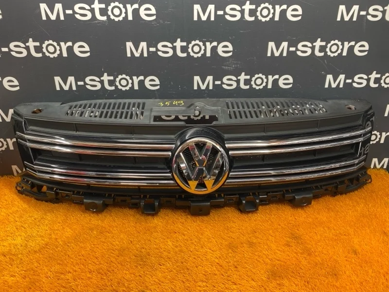 Решетка радиатора Volkswagen Tiguan 2013 5N0853653E 5N CTHA