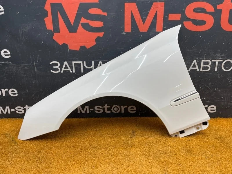 Крыло Mercedes-Benz Clk-Class 2004 A2098800318 C209 112.955, переднее левое