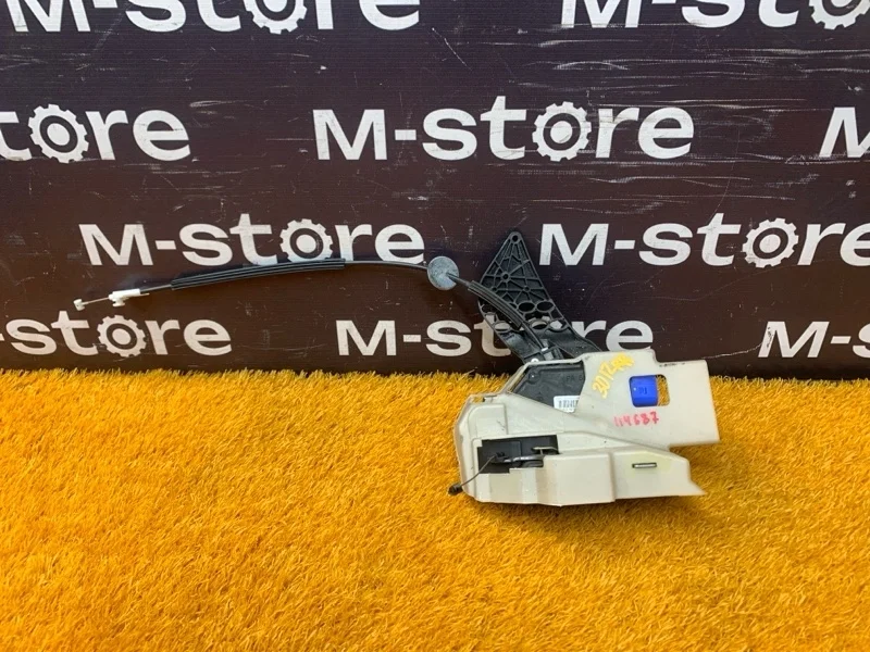 Замок двери Porsche Cayenne 2007 7L0839016D 957 M4801, задний правый