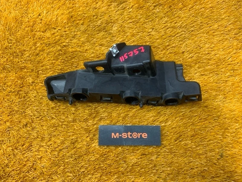 Крепление бампера Audi Q7 2015 4M0807283A 4M CYR, переднее левое