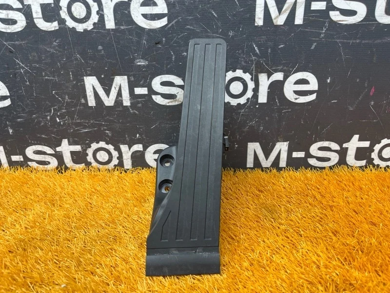 Педаль газа Mercedes-Benz C-Class 2014 A2053000004 W205 274.920