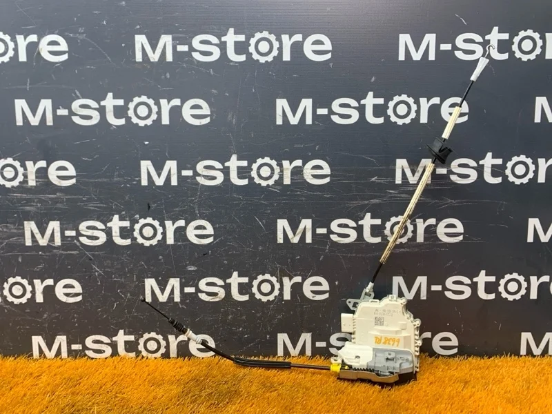 Замок двери Audi Q5 2014 8K0839015E 8R CNC, задний левый