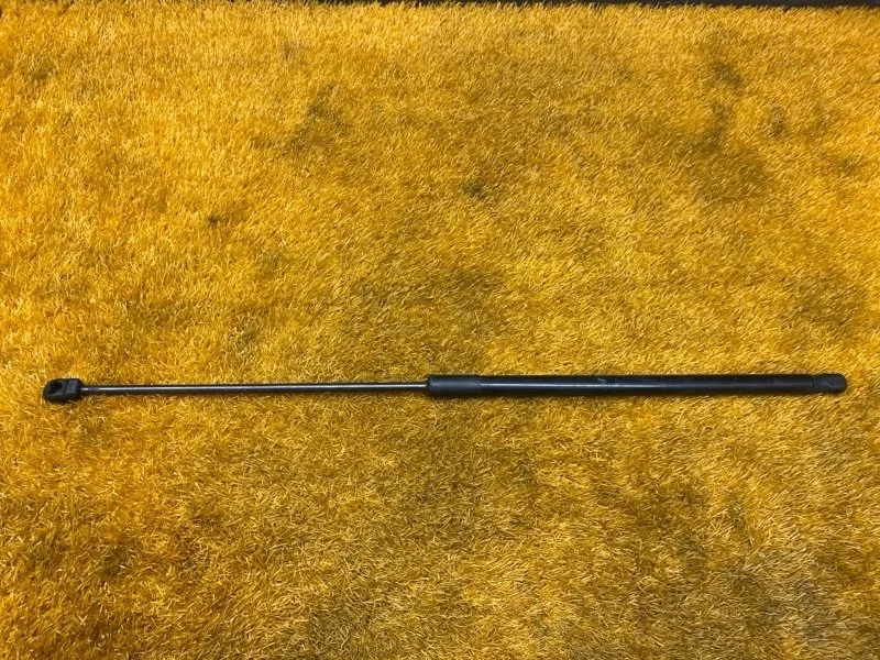 Амортизатор капота Volkswagen Touareg 2012 7P6823359 7P CGR