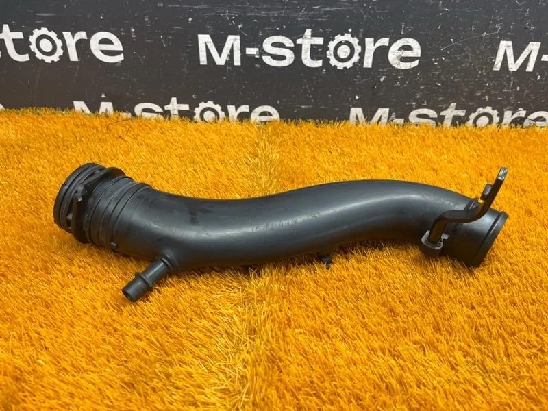 Патрубок интеркулера Porsche Cayenne 2007 7L5145958B 957 M4851