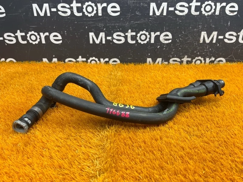 Патрубок системы охлаждения Volvo XC60 2011 31274927 DZ44 B4204T6