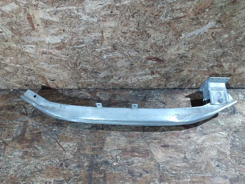 Усилитель бампера Audi S8 2007 4E