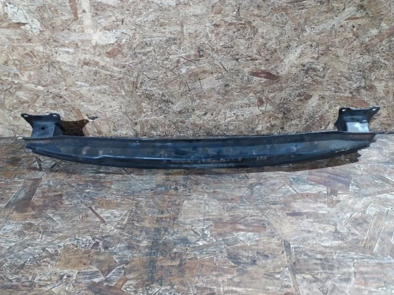 Усилитель бампера Volkswagen Golf 2010 5K1