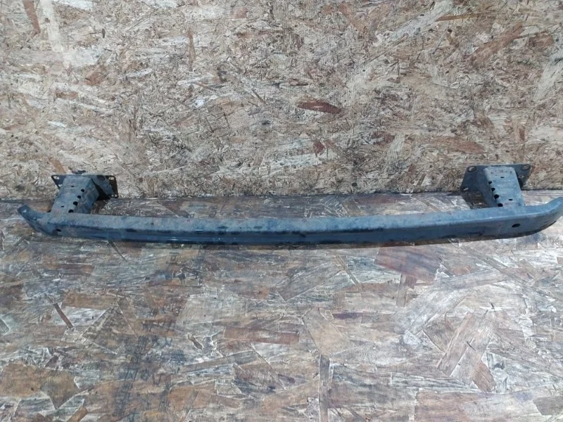 Усилитель бампера Peugeot 407 2009 6D