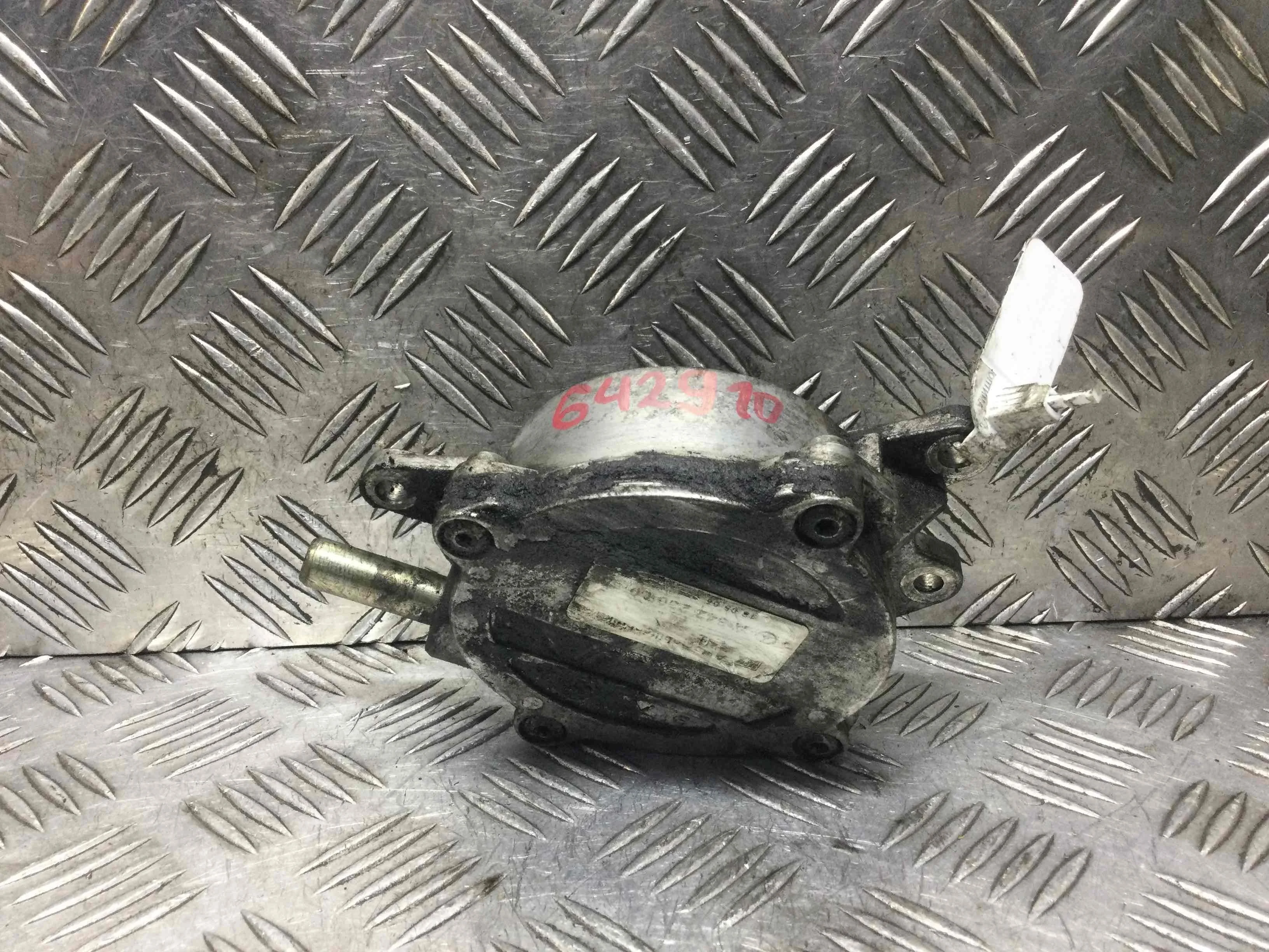 Насос вакуумный Mercedes C-klasse W203/S203/CL203 [рестайлинг] (2004-2007) дизель 3.0 CDI Автомат Седан