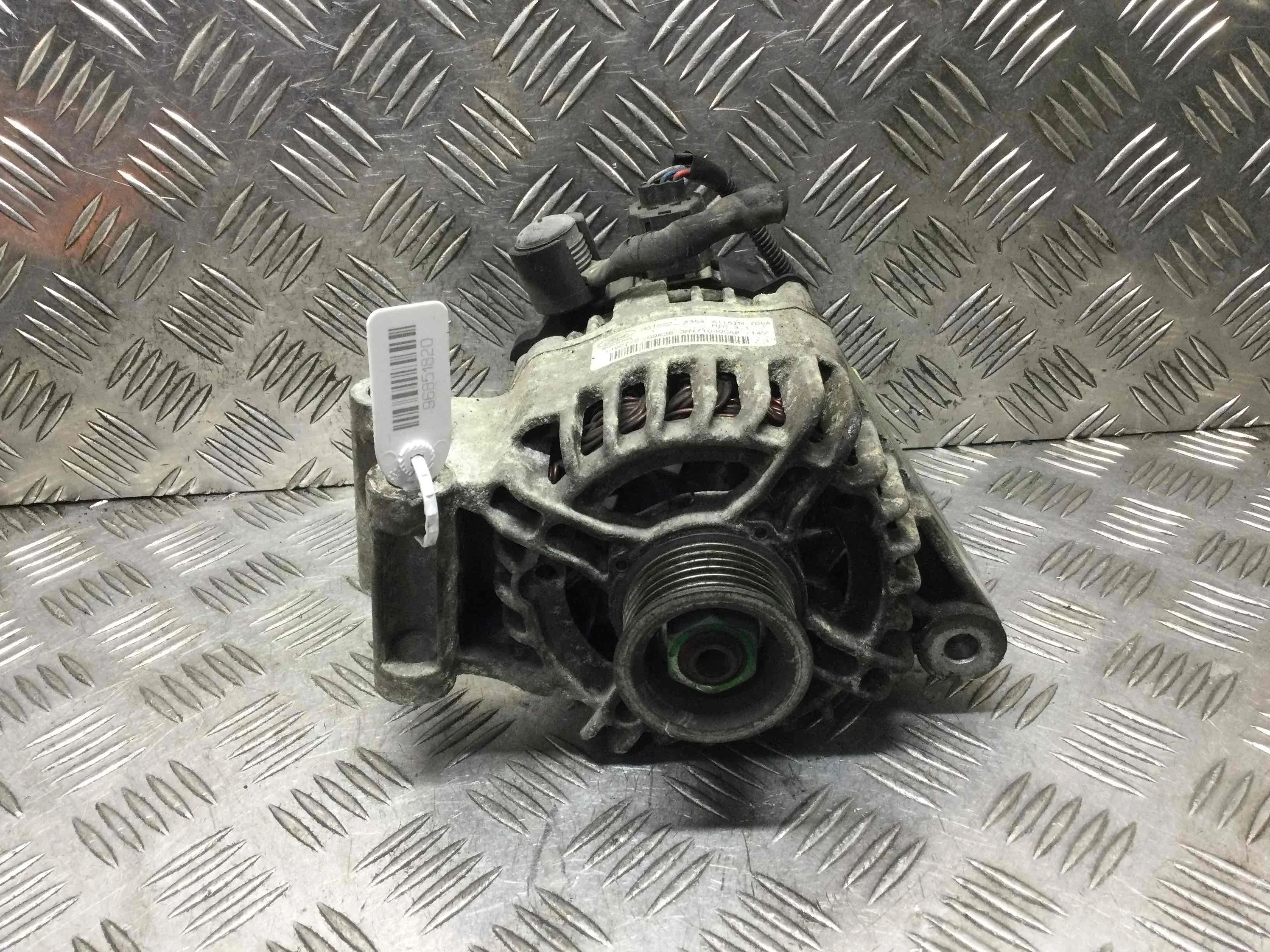 Генератор Ford Focus 2 поколение (2005-2008) бензин 1.6 i Механика Х/б