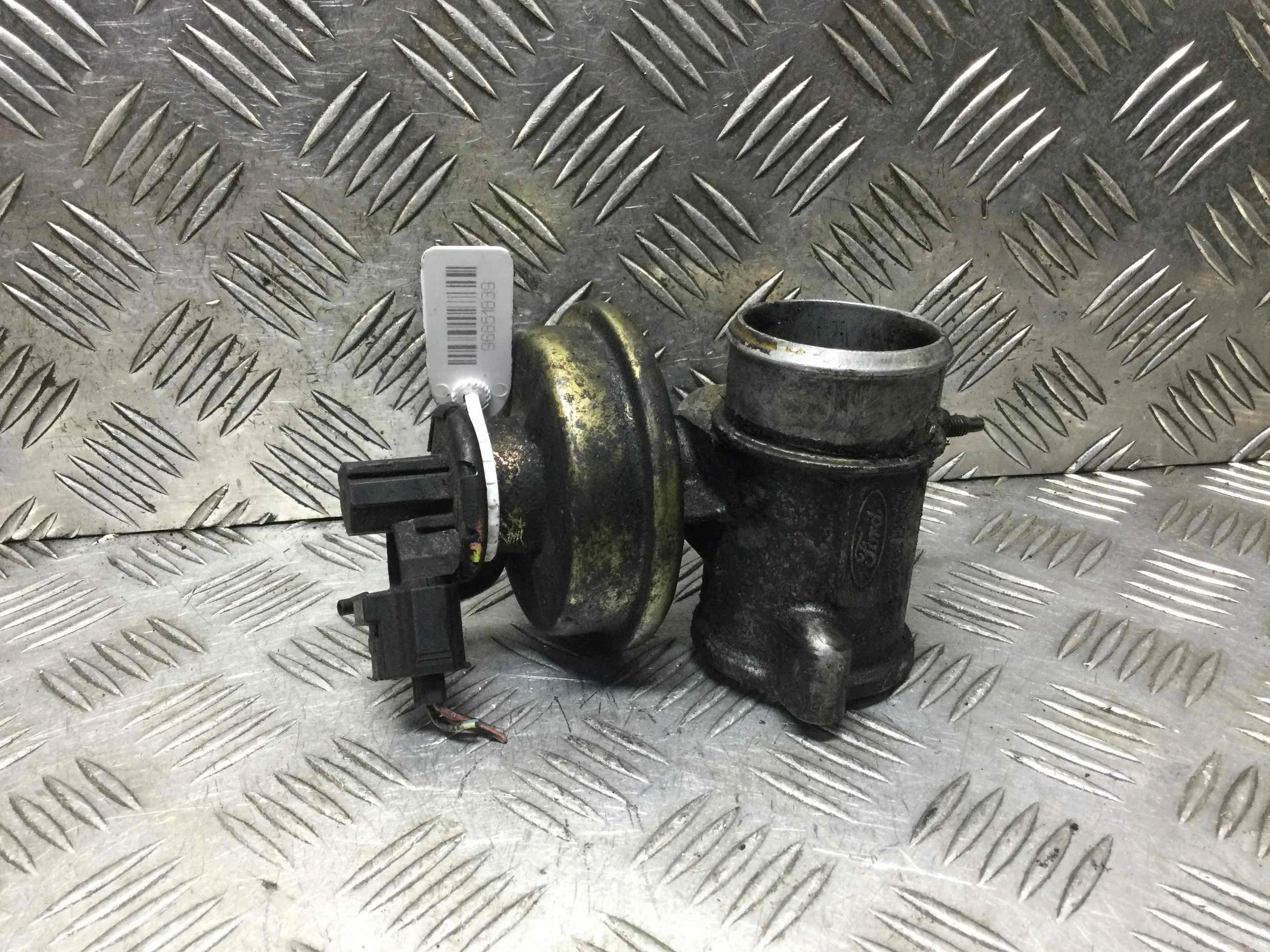 Клапан EGR Ford Transit 3 поколение (2000-2006) дизель 2.4 TDCi Механика Микроавтобус