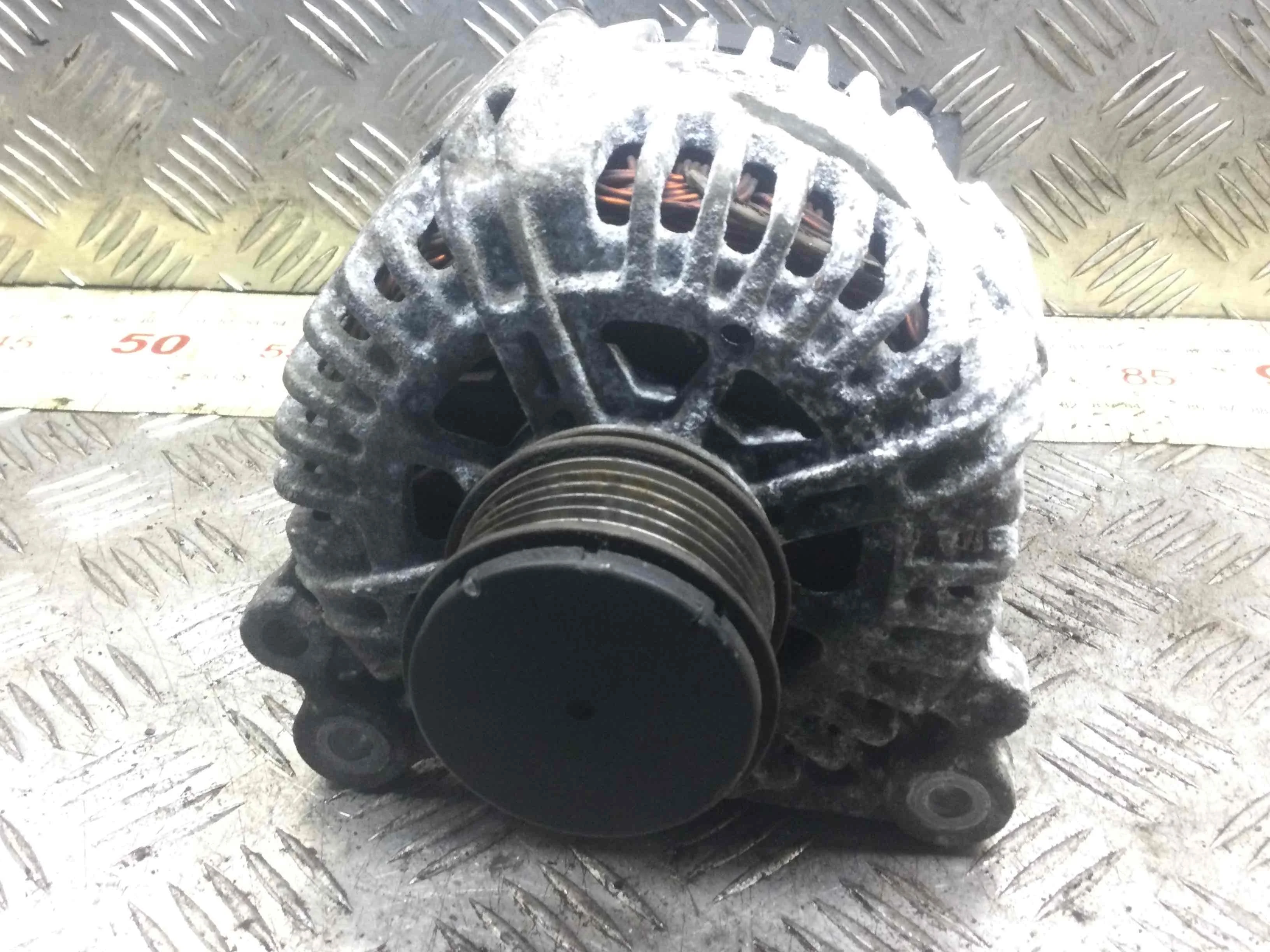 Генератор Audi A3 8P/8PA [рестайлинг] (2004-2008) бензин 1.6 i Механика