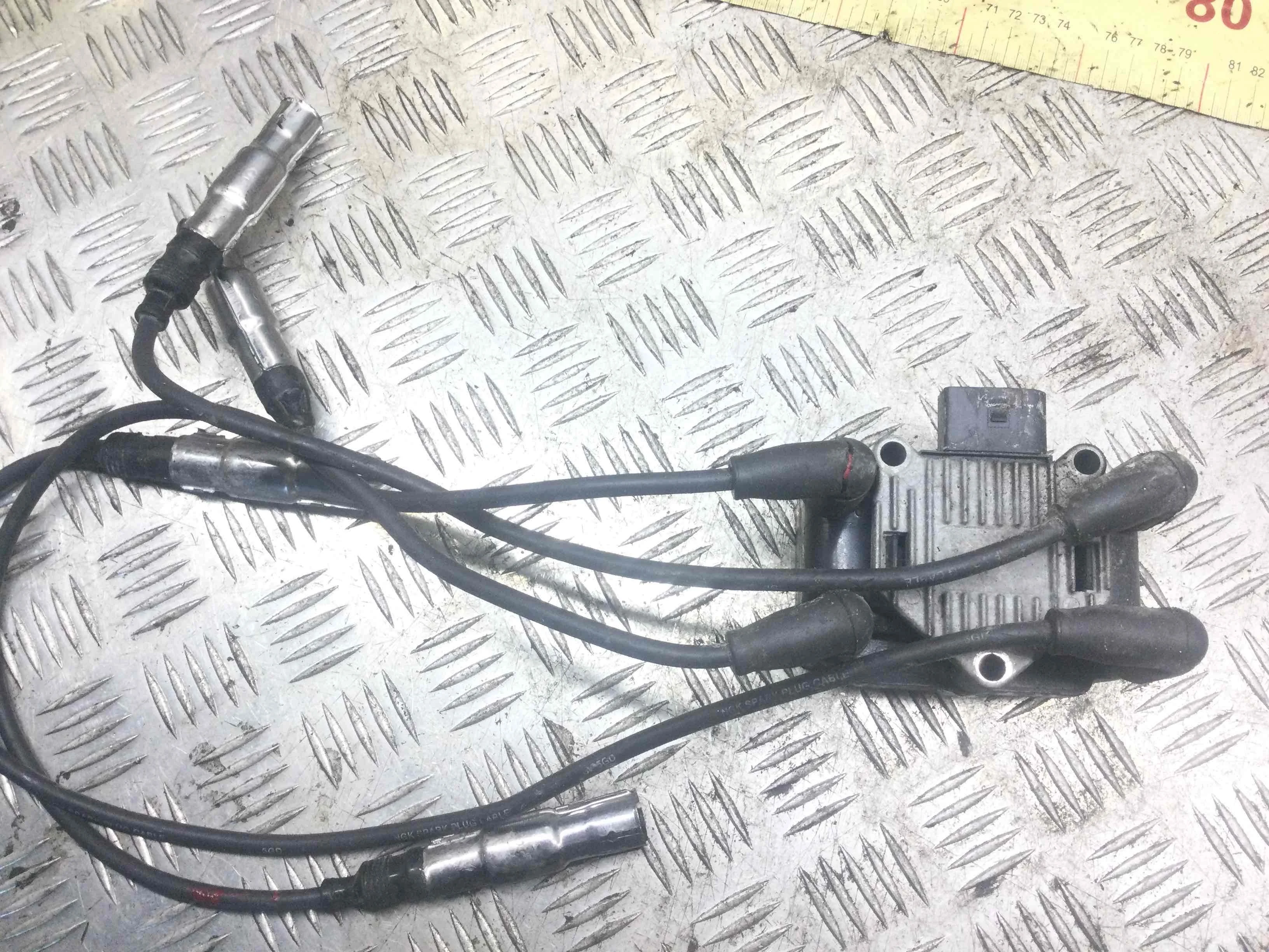 Катушка зажигания Volkswagen Golf 4 поколение (1997-2004) бензин 2.0 i Механика 3-дв, х/б