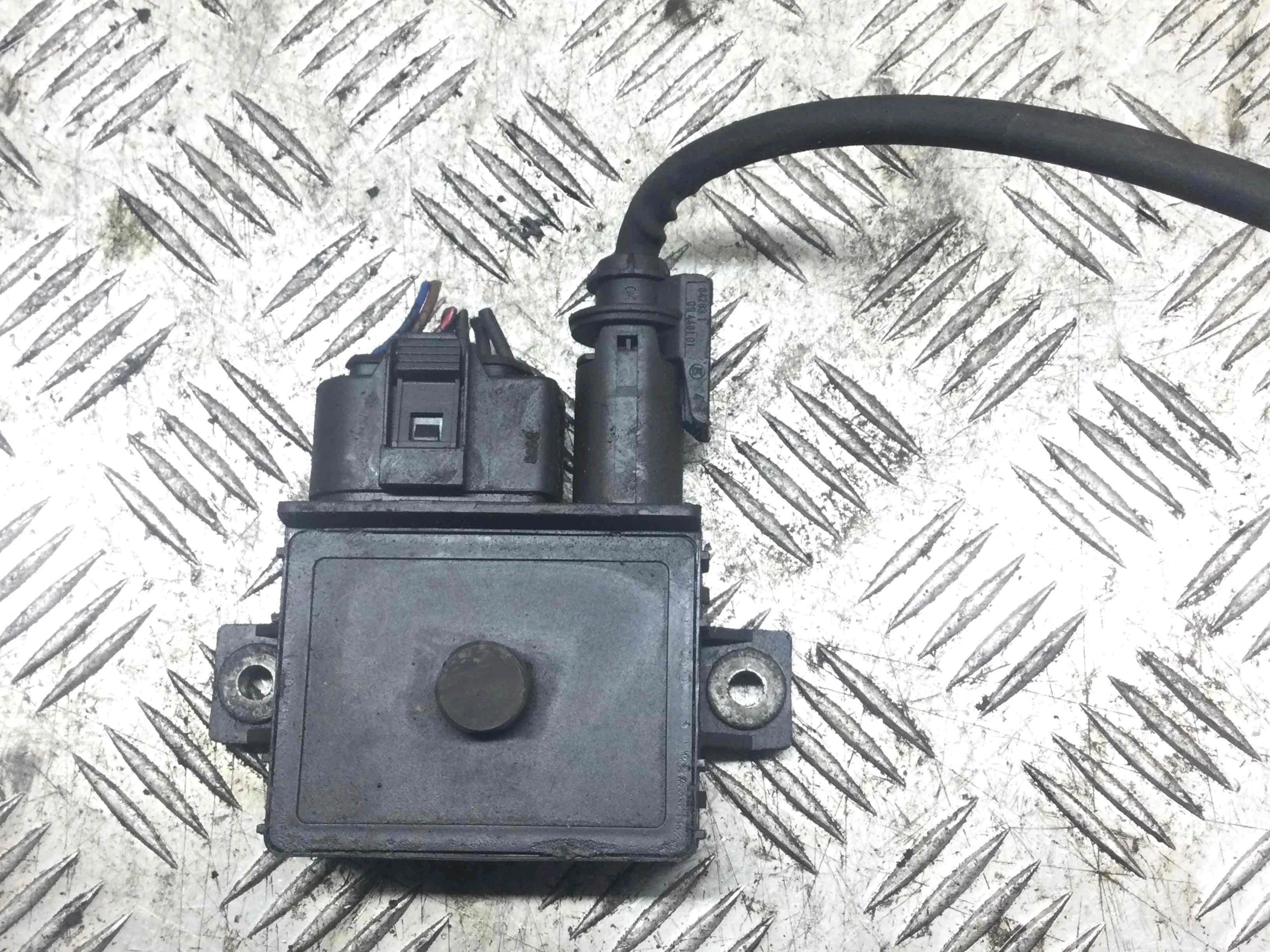 Реле накала свечей Mercedes C-klasse W204/S204 (2007-2012) дизель 2.2 CDI Автомат Седан