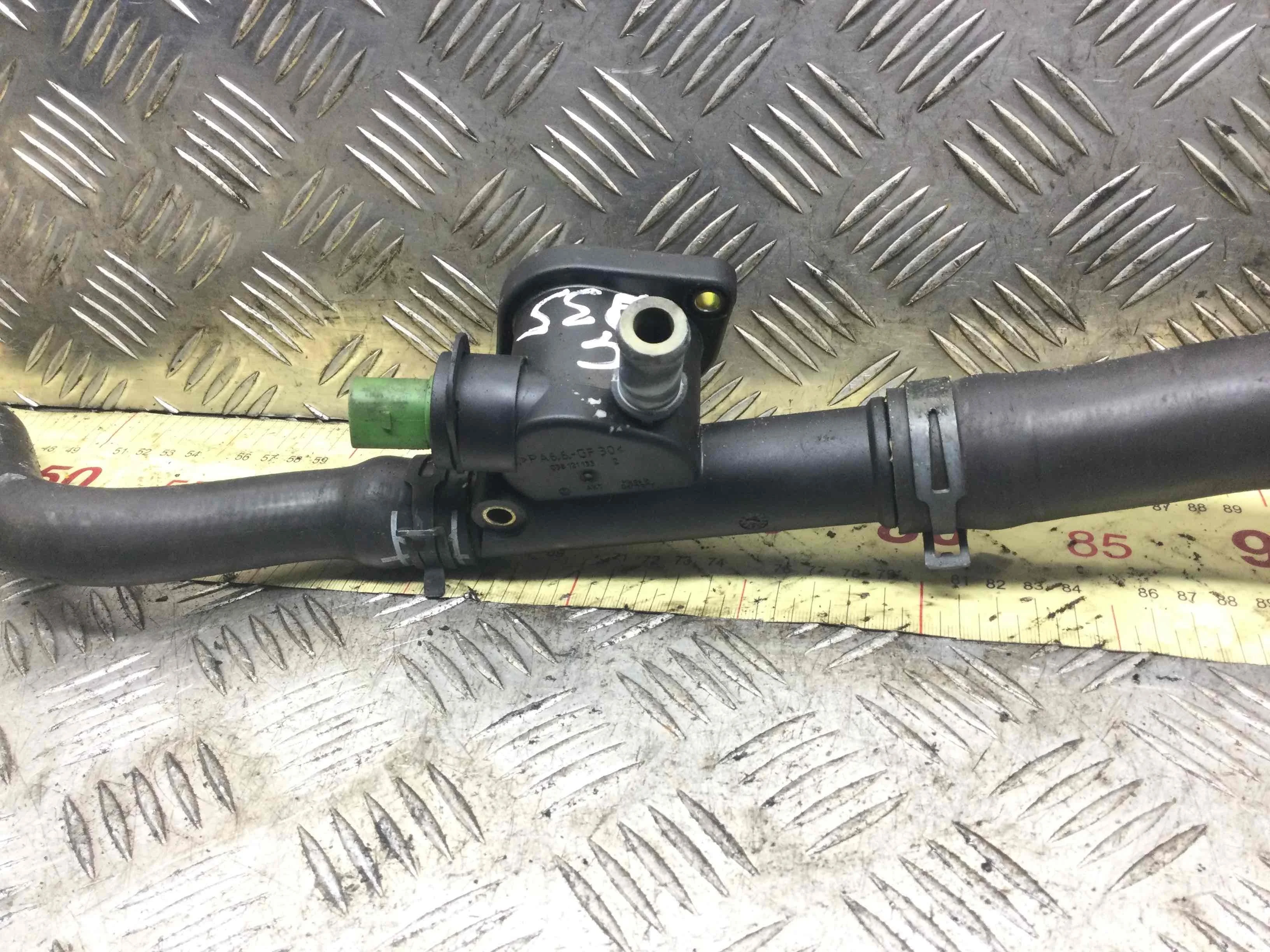 Корпус термостата Volkswagen Bora Bora (1J) 1998 - 2005 дизель 1.9 TDI Механика Седан