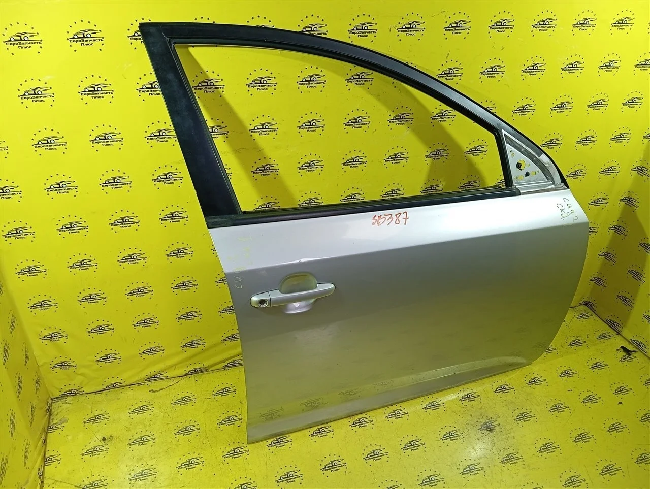 Дверь Kia Ceed 1 760041H000 ED, передняя правая