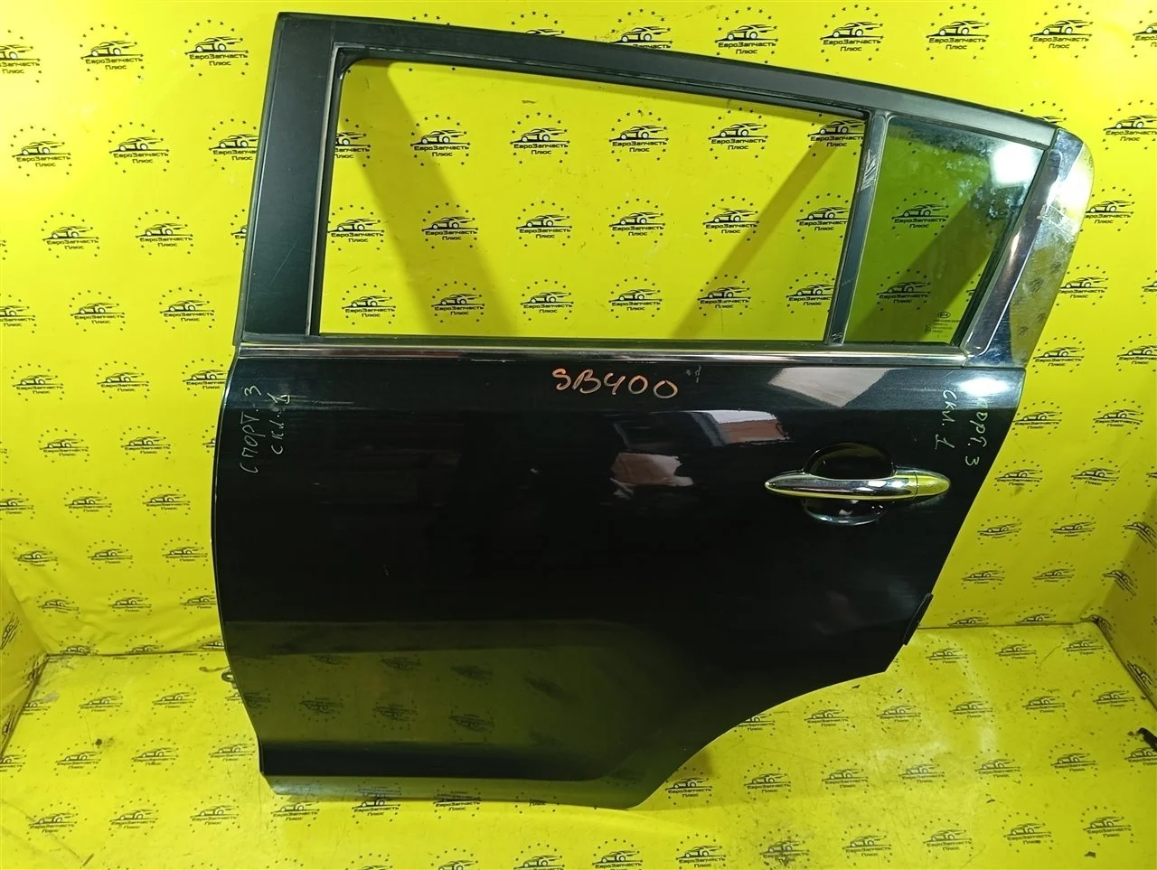 Дверь Kia Sportage 3 770033W000 SL, задняя левая