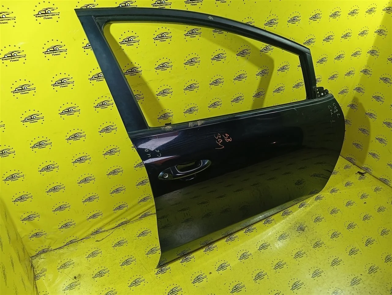 Дверь Kia Ceed 2 76004A2000 JD, передняя правая