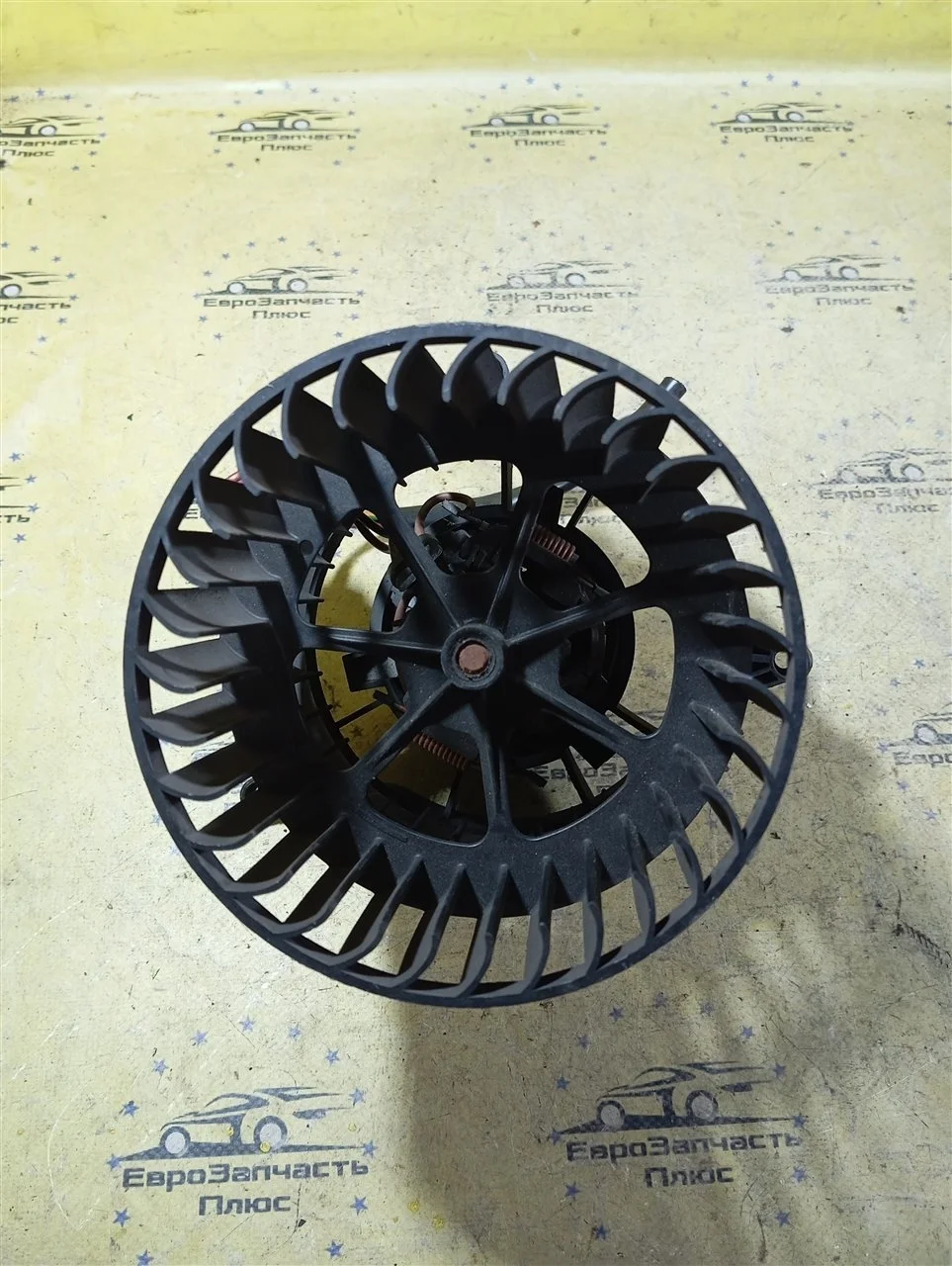 Моторчик печки Ford Fusion 1252926 B226