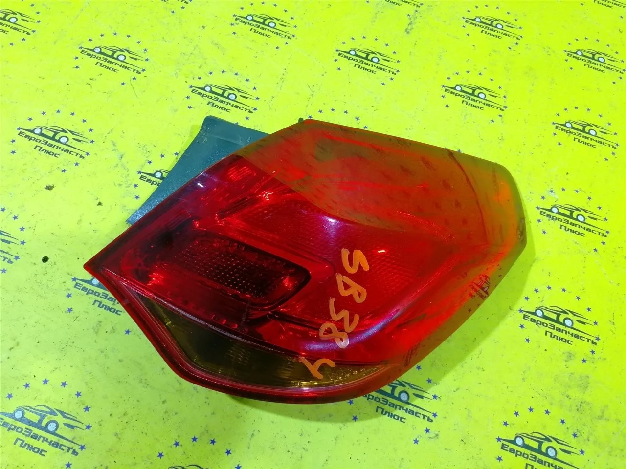 Фонарь Opel Astra 13319948 J, задний правый