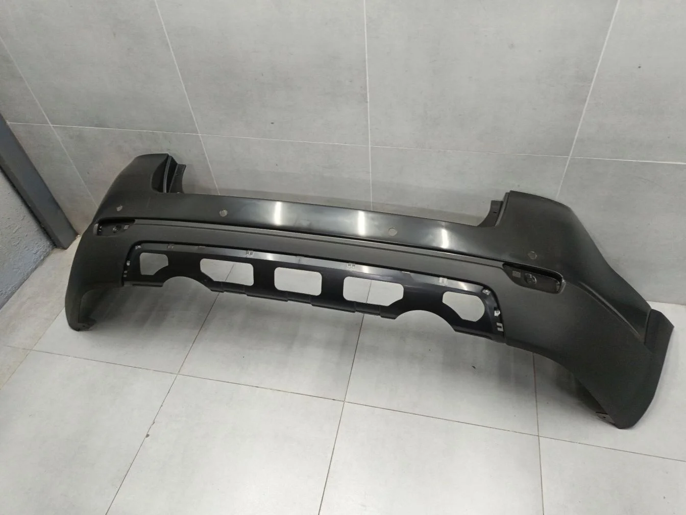 Бампер задний для Chevrolet Captiva C100 2007-2010