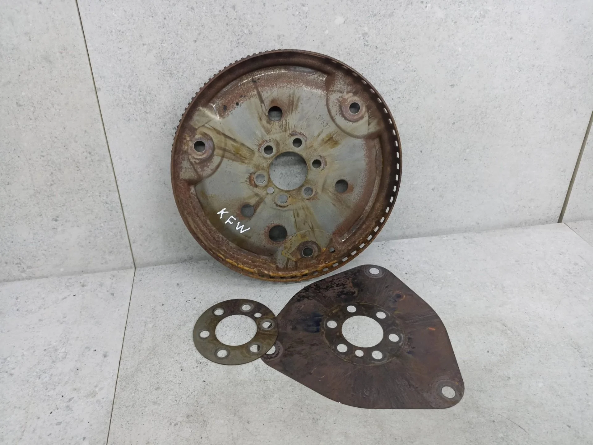 Маховик Peugeot 307 2005 375371800R