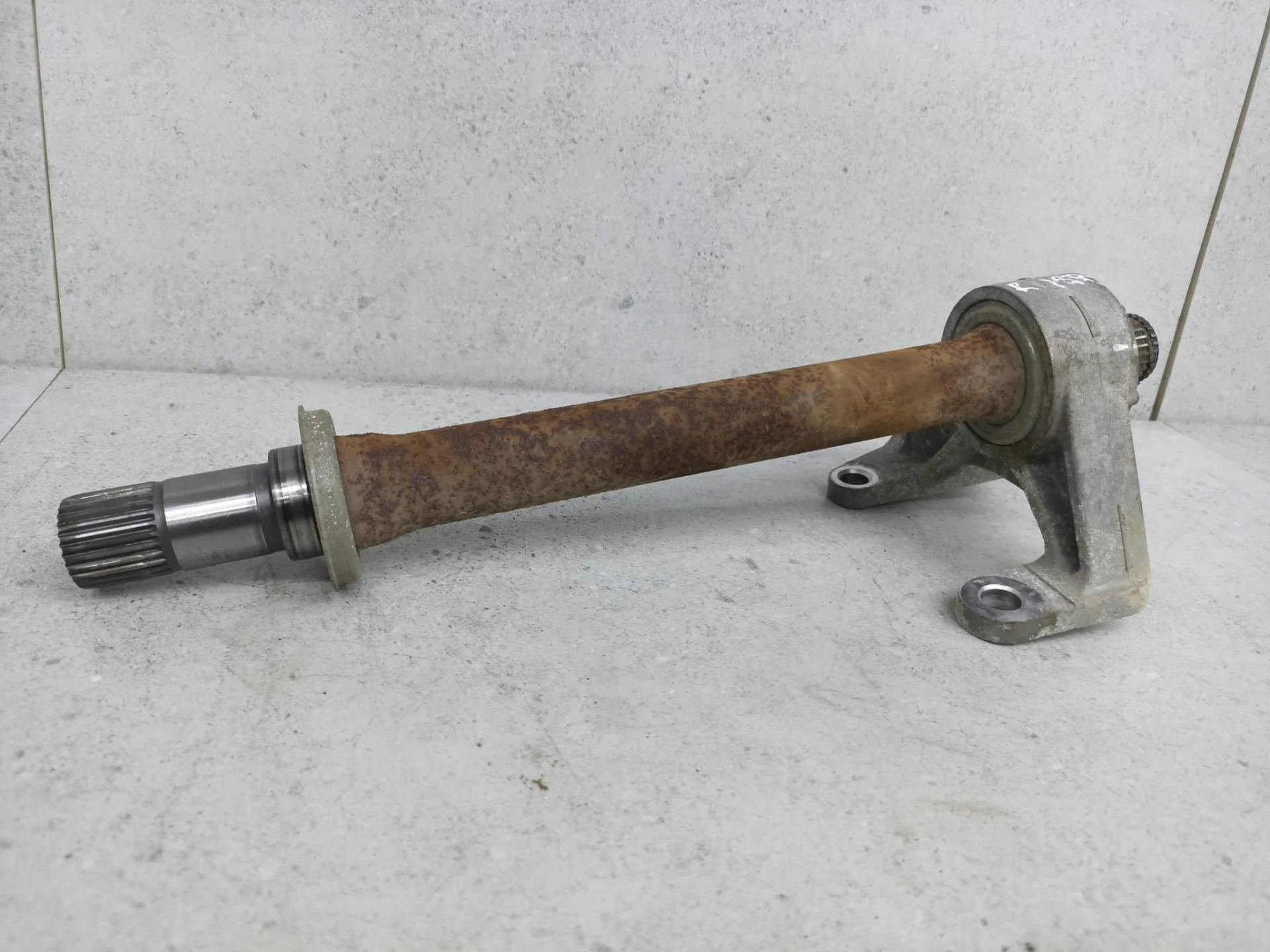 Промежуточный вал КПП Honda Civic 8 рест.