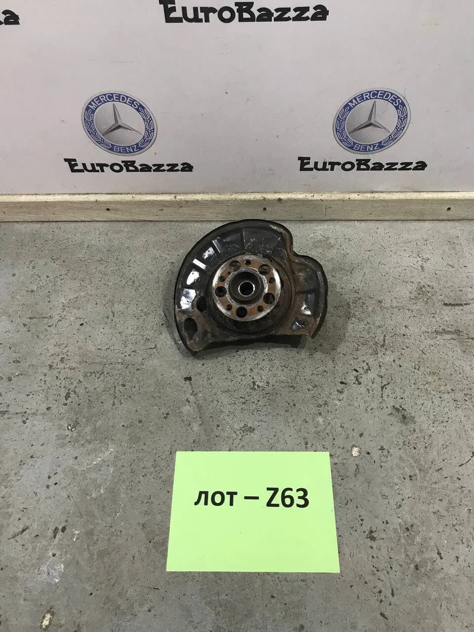 Кулак поворотный задний правый Mercedes W221 S