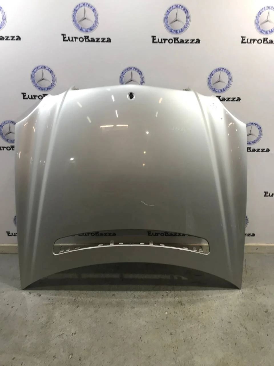 Капот Mercedes W211