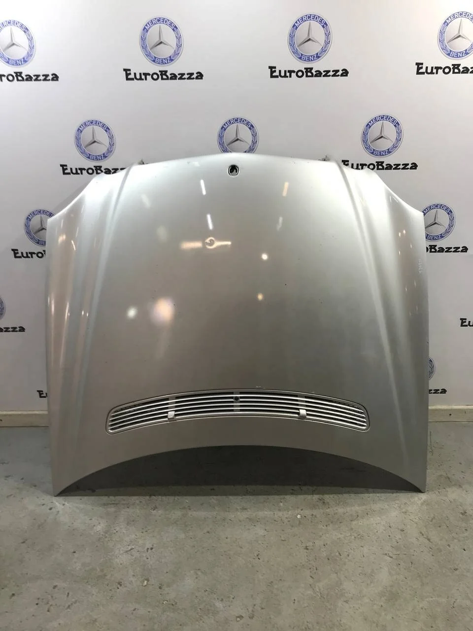 Капот Mercedes W211