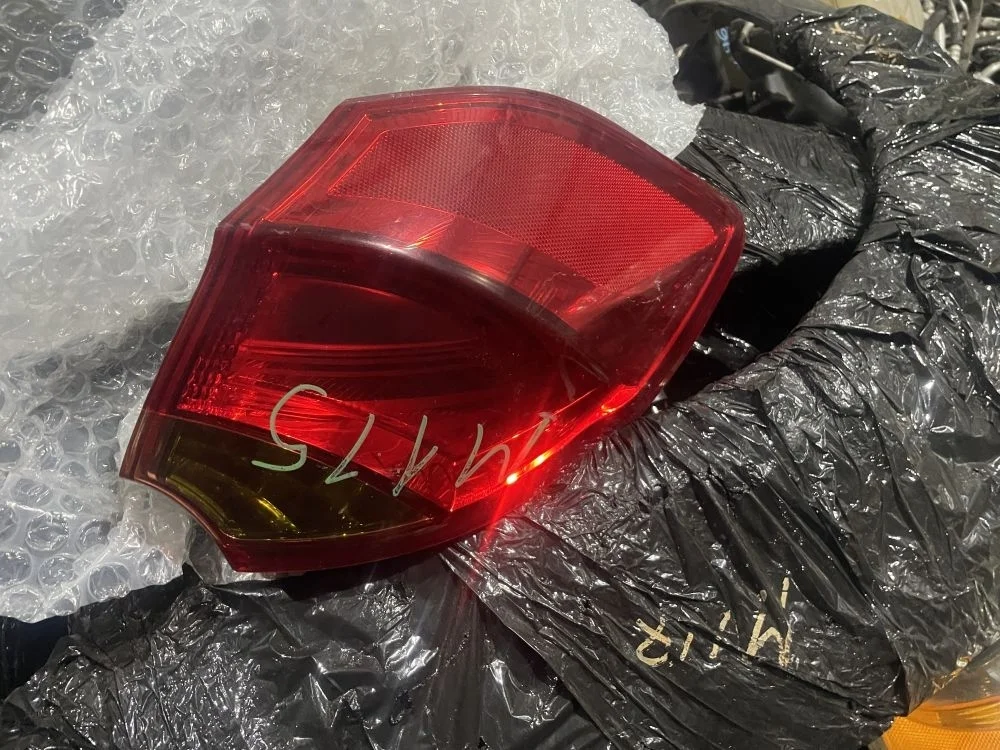 фонарь задний правый в крыло kia ceed 2 JD