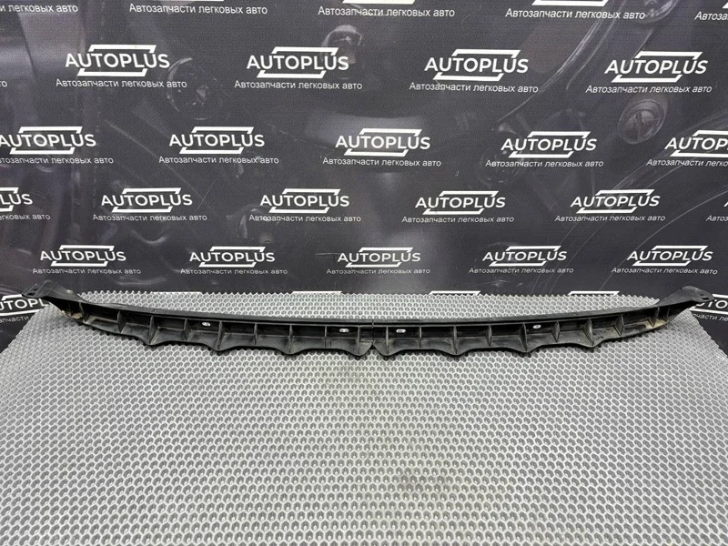 Кронштейн бампера Skoda Octavia 2011 1Z5807863 ЛИФТБЭК А5 1.4 CAXA, задний