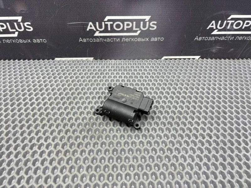 Сервопривод заслонки печки Skoda Octavia 2011 0132801345 ЛИФТБЭК А5 1.4 CAXA