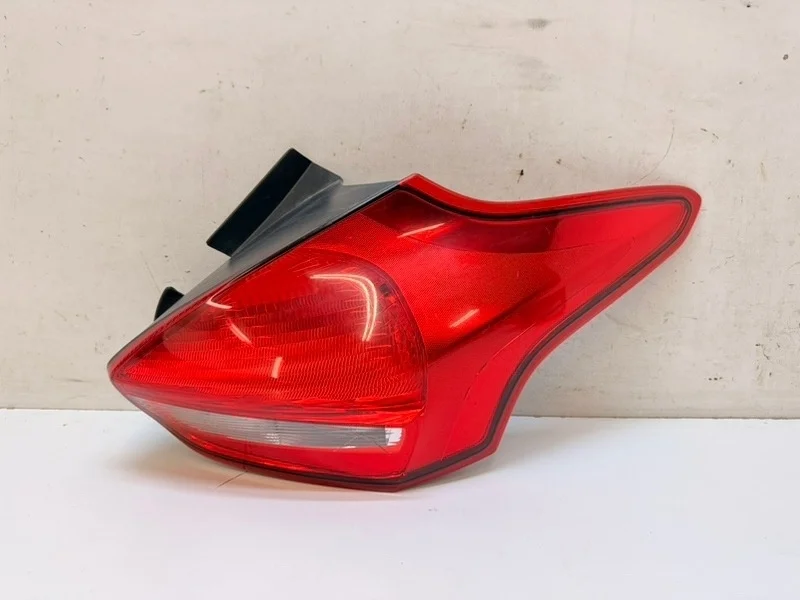 Фонарь Ford Focus 2015-2019 3