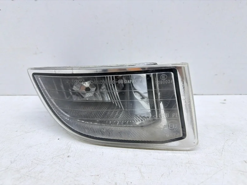 Фара противотуманная Toyota Land Cruiser Prado 2002-2007 120